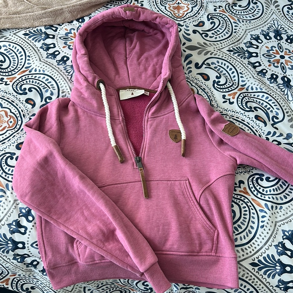 Wanakome Cropped Hoodie